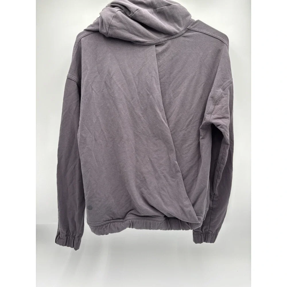 lululemon athletica pre owned